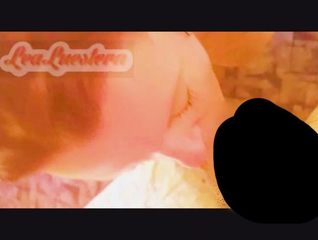 Lea Luestern Porno Video: deep horny Blowjob im Urlaub