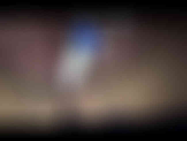 Lea Luestern Porno Video: heisse Spiele mit kalter Sahne