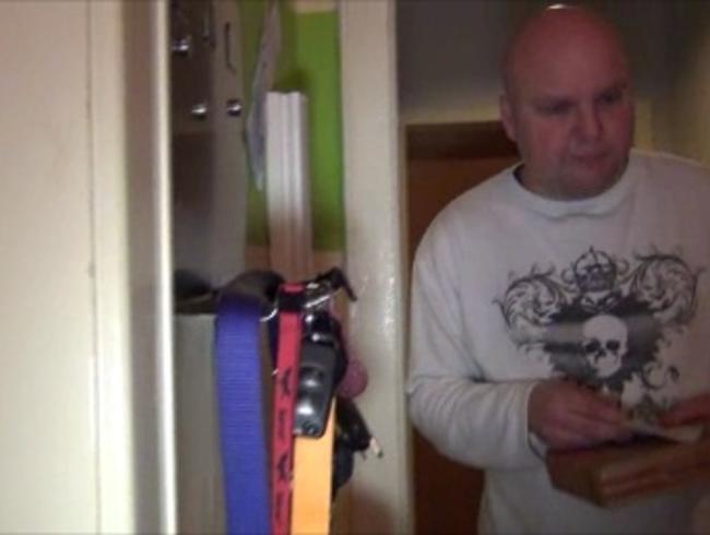 Lea Luestern Porno Video: Wenn der Pizzaboy klingelt